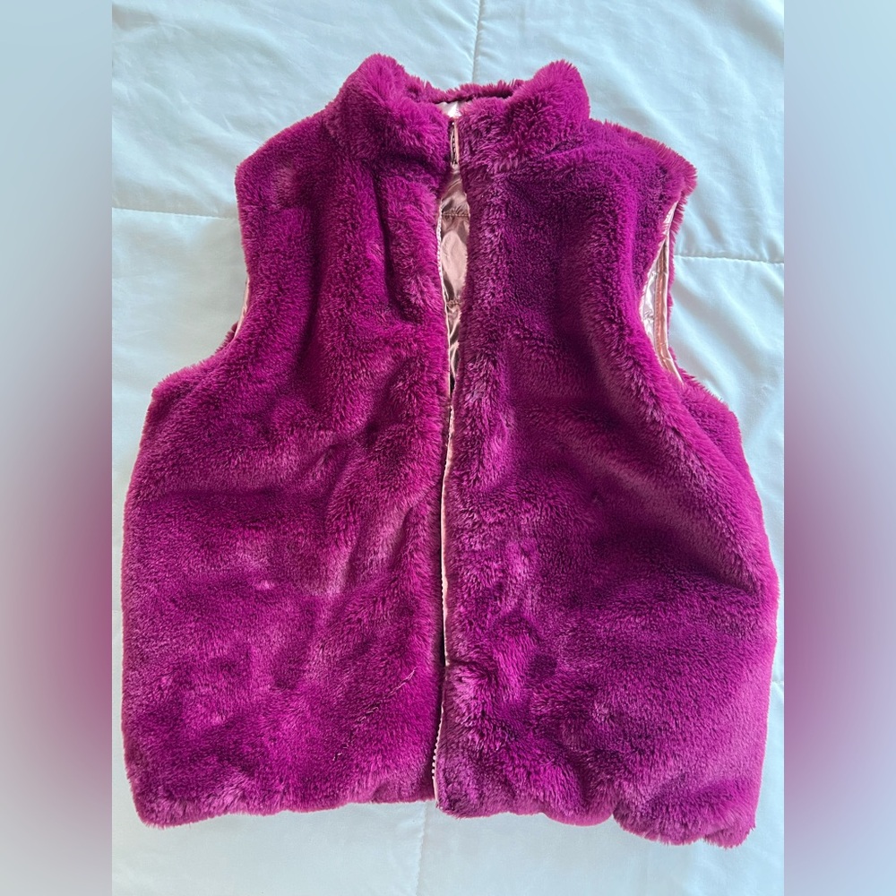 Reversible Kids Rose gold Metallic/Faux fur Plum Puffer Vest